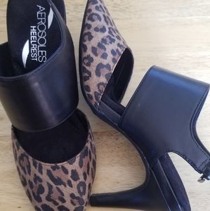 Aerosoles exit lane leopard print and black leathe